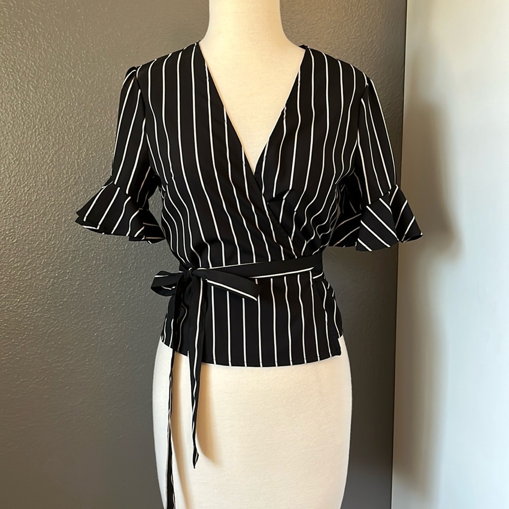 Lulus black & white stripe wrap blouse with ruffle sleevess